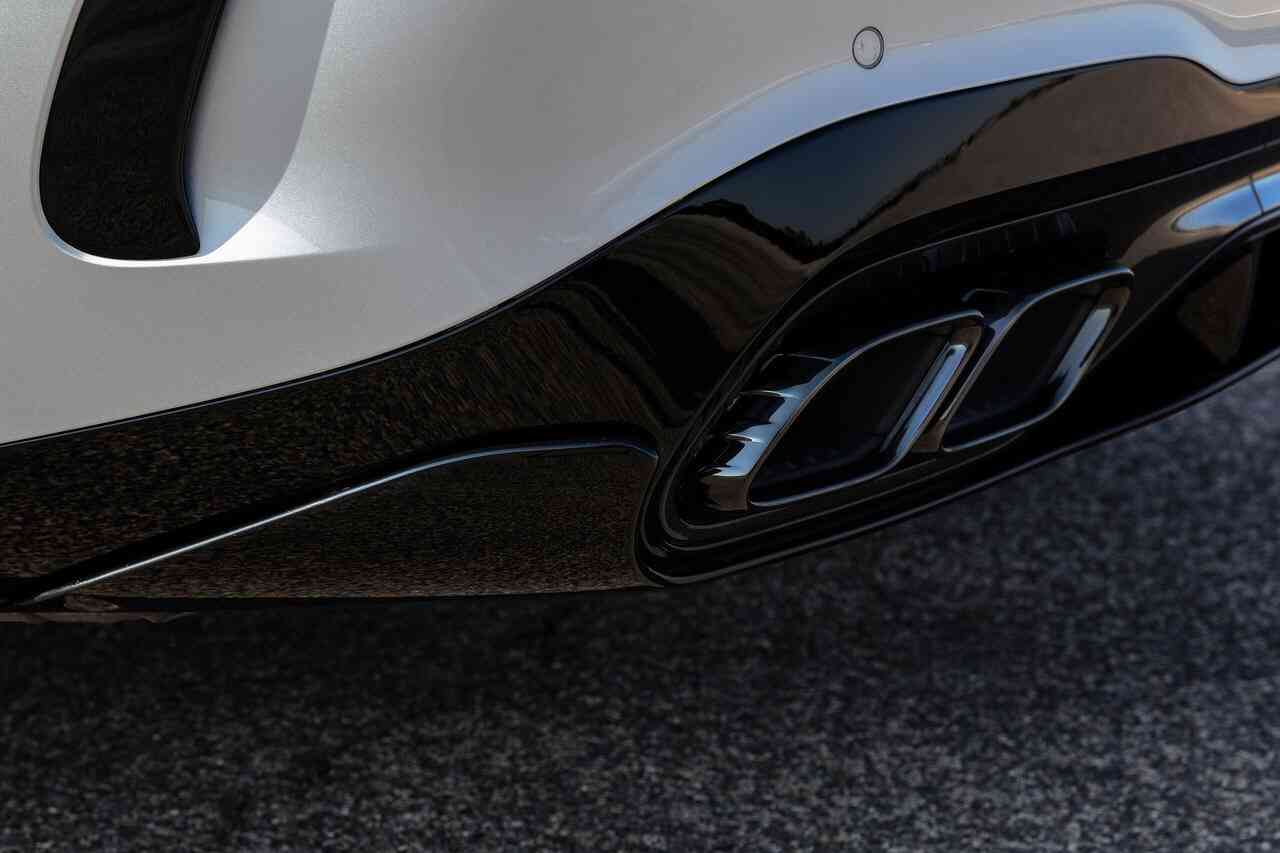 2023 메르세데스 벤츠 AMG C 63 S 퍼포먼스 썸네일