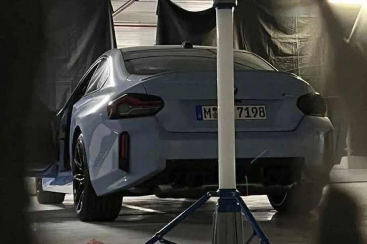 BMW M2 신형 유출 썸네일