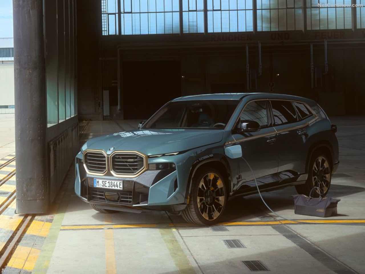 BMW SUV 끝판왕 X M 공개 썸네일