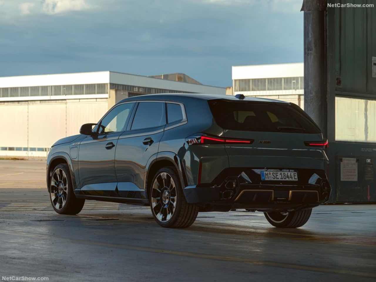 BMW SUV 끝판왕 X M 공개 썸네일