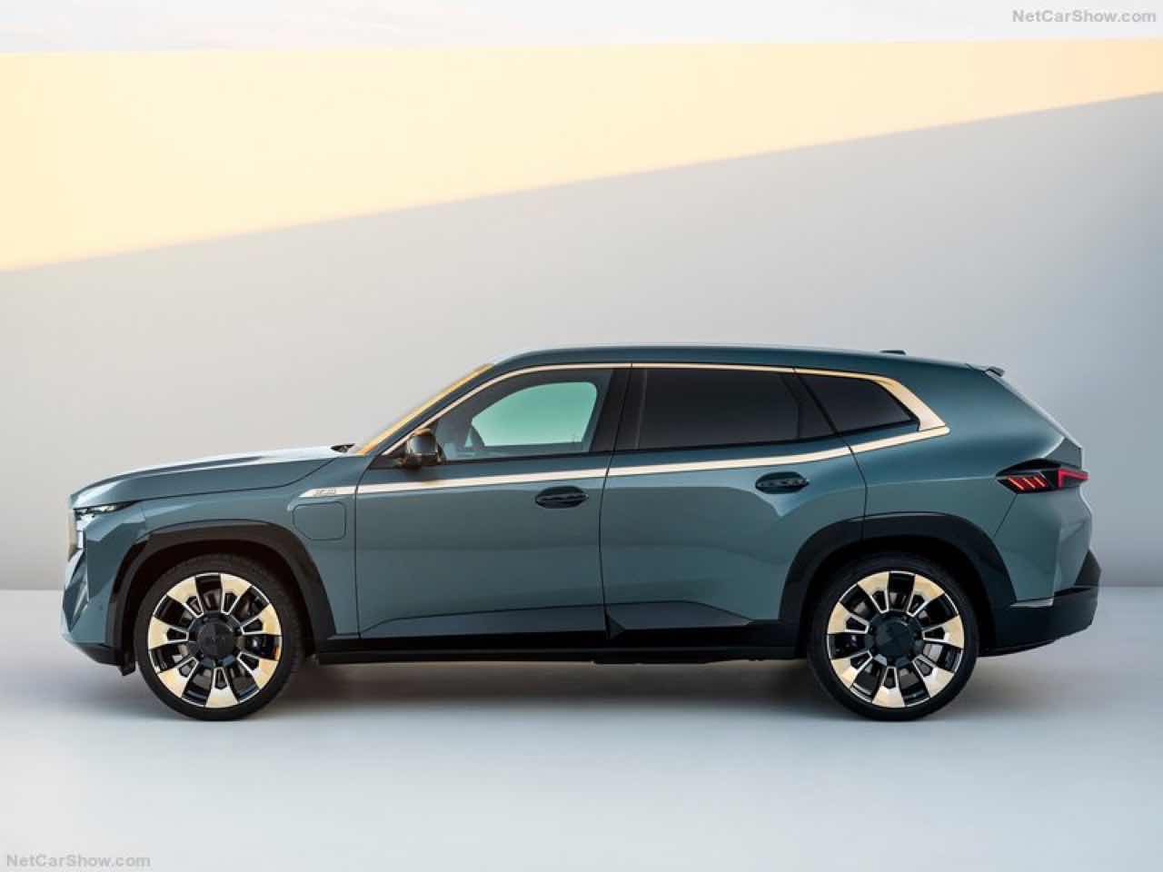 BMW SUV 끝판왕 X M 공개 썸네일
