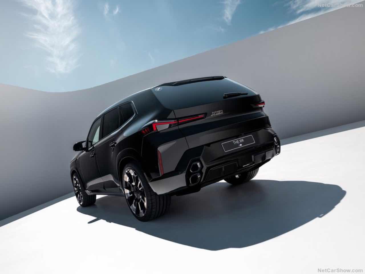 BMW SUV 끝판왕 X M 공개 썸네일