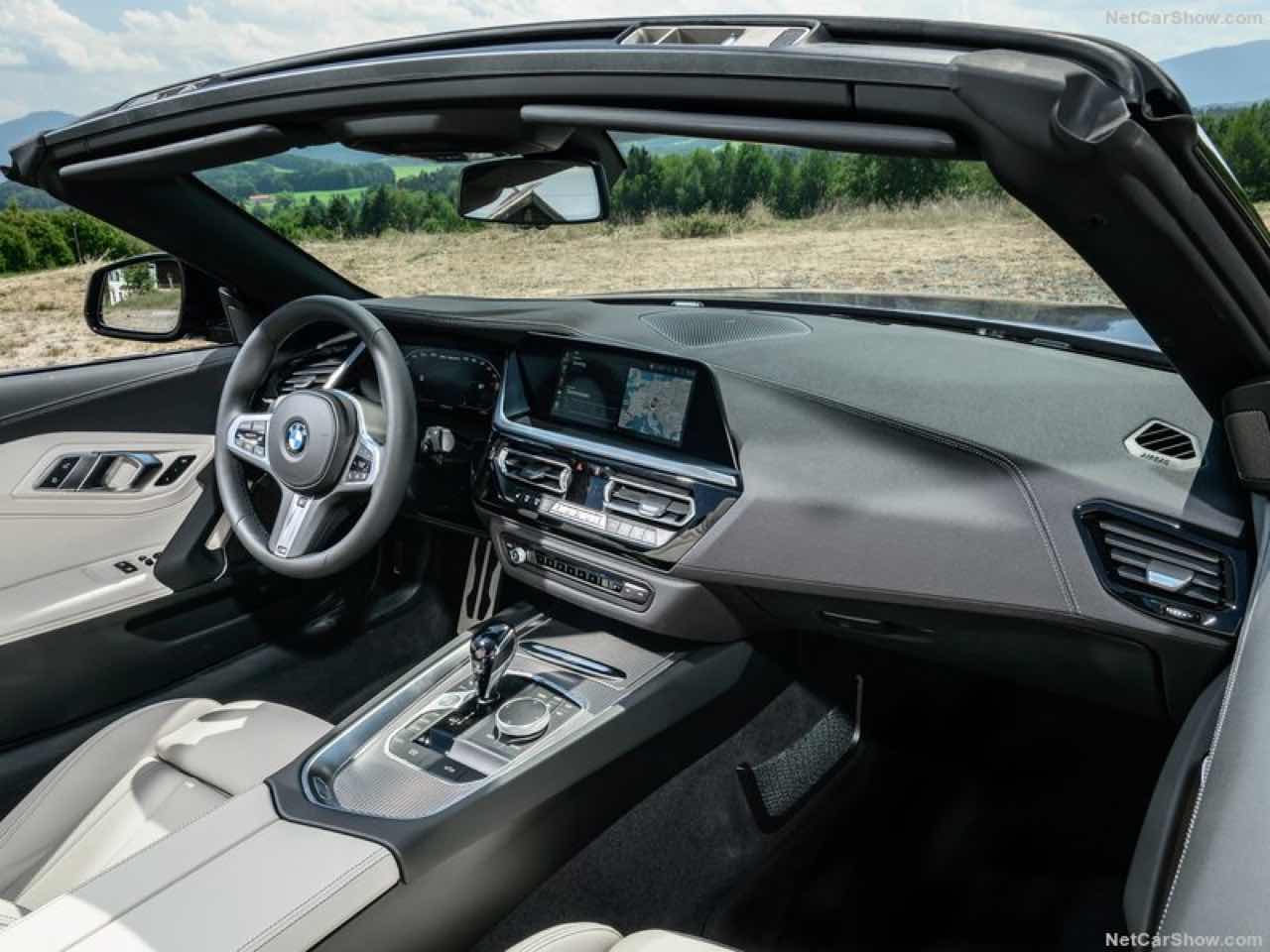 BMW Z4 LCI (페이스리프트) 공개   썸네일