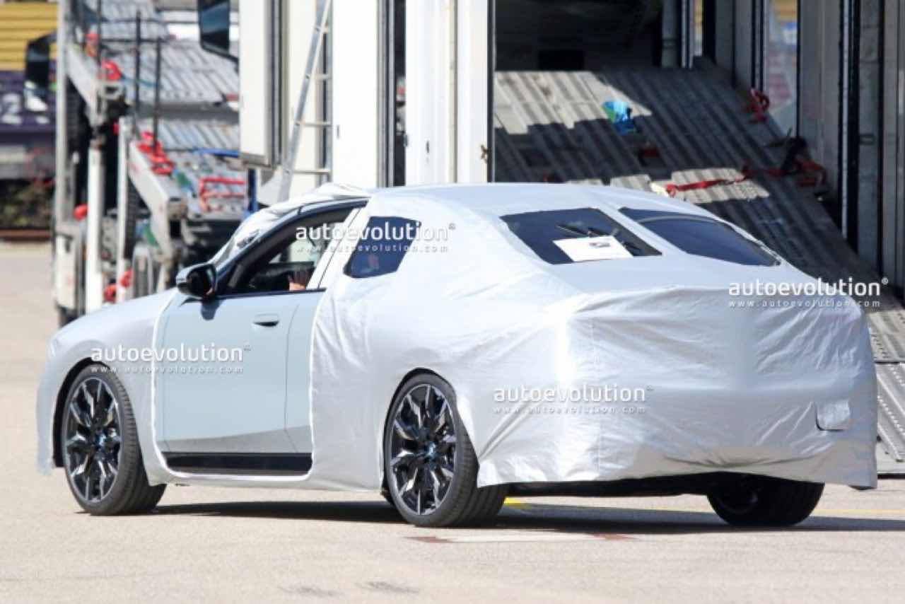 2024 BMW i5 M60 xDrive  썸네일