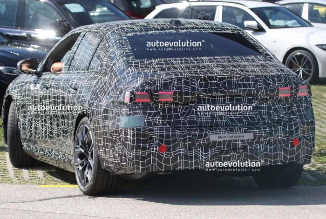 2024 BMW i5 M60 xDrive  썸네일