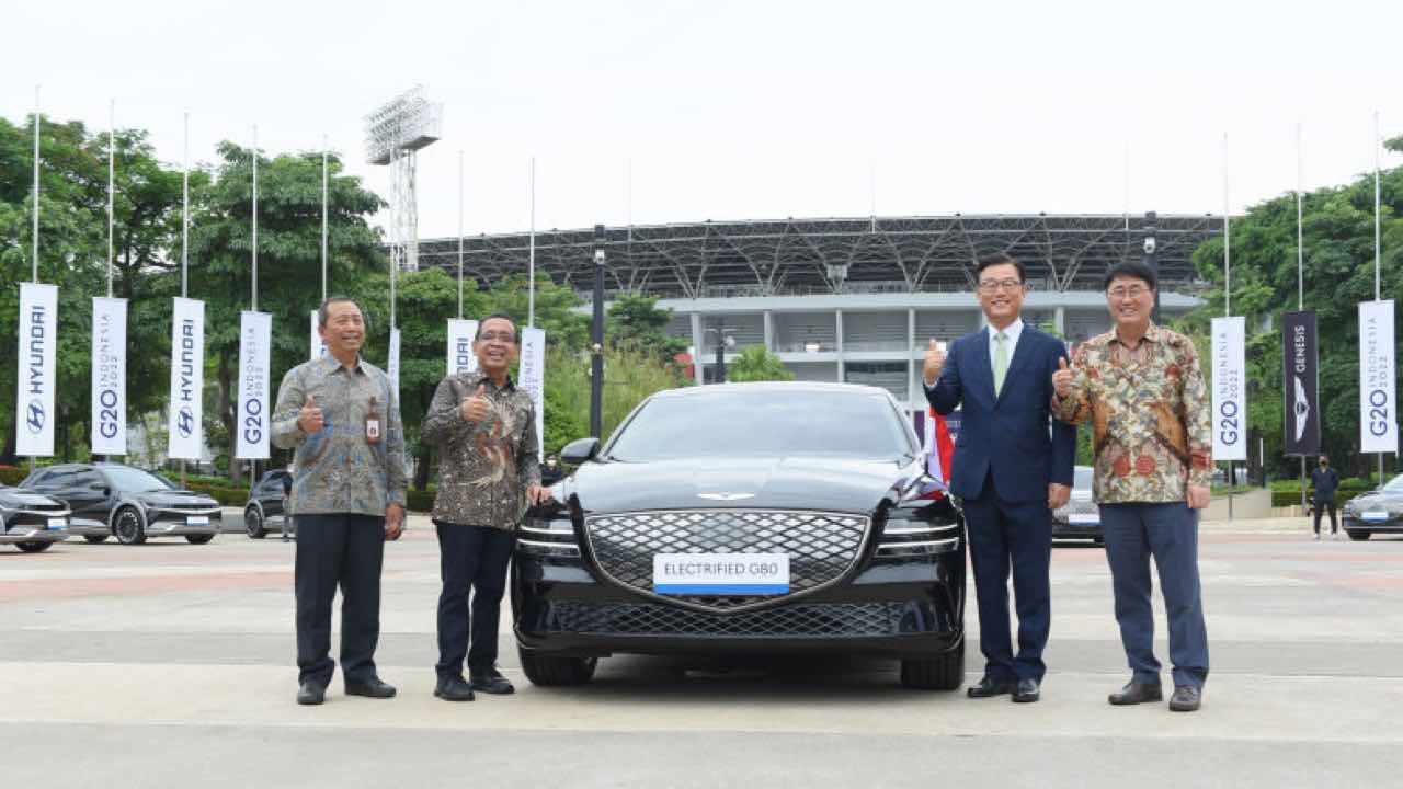 제네시스 G80 EV 롱바디 공개  썸네일