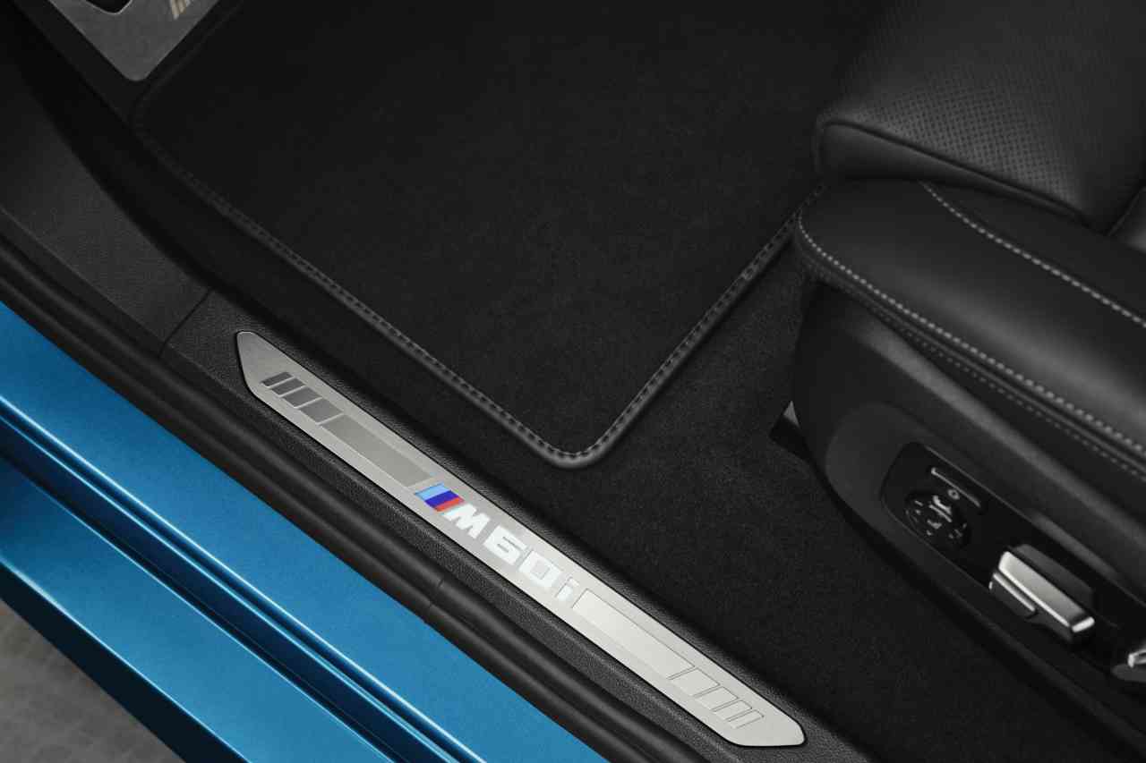 2024 BMW X6 페이스리프트 (스압) 썸네일