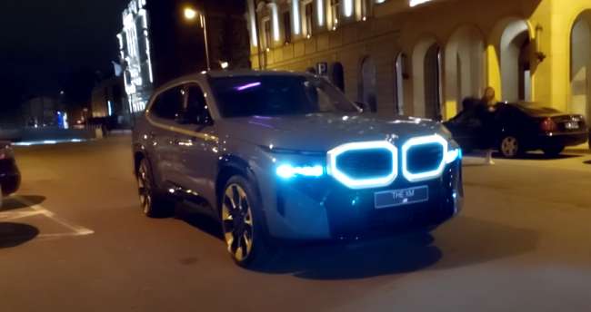 BMW XM 야간 존재감 미쳤네요 ;; 썸네일